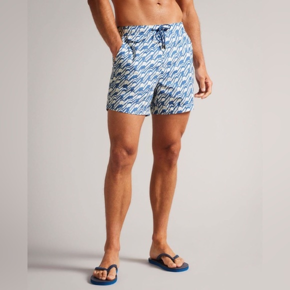 Ted Baker Salco Mid Scale Geometric Swim Shorts Size -Small no lining - Picture 1 of 11